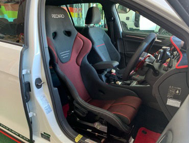 �t�H���N�X���[�Q���@�S���t7�@AUC�@�Ɂ@RECARO�i���J���j�@RS-G�@GK�@BK/RED�@����