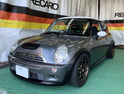 BMW�@MINI�@Cooper S�@R53�i2002�N�j�@�Ɂ@RECARO�i���J���j�@RS-GE�@����