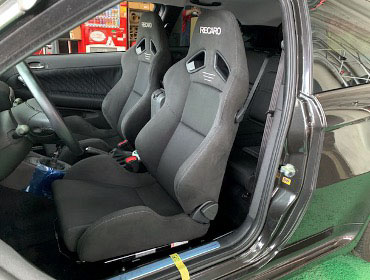 �A���t�@�����I�@147GTA�i2006�N�j�@�Ɂ@RECARO�i���J���j�@SR-7�@GK100�@BK/BK�@�~���E�@����