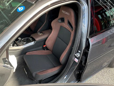 BMW�@320d�i2021�N�j�@�Ɂ@RECARO�i���J���j�@SR-7�@GU100H�@�u���E���@�V�[�g�q�[�^�[�t���@�~���E�@����