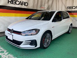 �t�H���N�X���[�Q���@�S���t�@AUCHH�i2017�N�j�@�Ɂ@RECARO�i���J���j�@TS-G�@GK�@BK/RED�@�V�[�g�q�[�^�[�t���@����