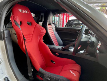 ABARTH�@124�X�p�C�_�[�@NF2�i2020�N�j�@�Ɂ@RECARO�i���J���j�@RS-GS�@RED�@�V�[�g�q�[�^�[�t���@����