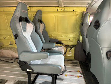 �t�H�[�h�@E150(2004�N�j�@�Ɂ@RECARO�i���J���j�@SR-C�@UT100H�@A/R�@�T�[�W�O���C�@�~4�r�@����