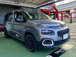 �V�g���G���@�x�������S�����O�@3DA-K9CYH01L�i2023�N�j�@�Ɂ@RECARO�i���J���j�@SR-C�@UT100H�@A/R�@�T�[�W�O���C�@�V�[�g�q�[�^�[�t���@����