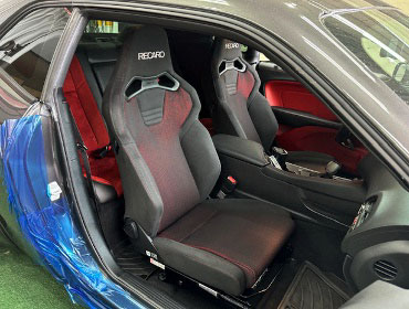 �_�b�W�@�`�������W���[�@���C�h�{�f�B�i2020�N�j�@�Ɂ@RECARO�i���J���j�@SR-C�@BK100�@BK/RED�@�~���E�@����