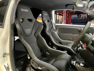 ABARTH500�@312141�i2017�N�j�@�Ɂ@RECARO�i���J���j�@RS-G�@GK�@BK/BK�@�~���E�@����