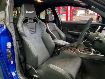 BMW�@E82�@120i�N�[�y�i2010�N�j�@�Ɂ@RECARO�i���J���j�@SR-S�@UT100�@BK�@����