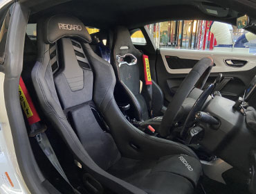 ���m�[�@�A���s�[�k�@A110S�i2023�N�j�@�Ɂ@RECARO�i���J���j�@RSS�@UT�@BK�@����