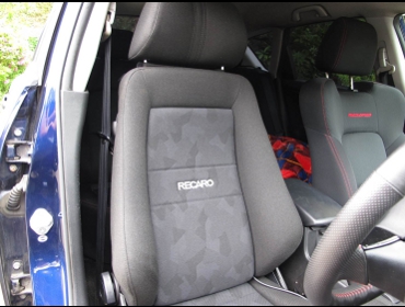 RECARO�i���J���V�[�g�j�@MAZDA�@�A�N�Z����RECARO�i���J���j�@�G���S���hD�@�O���C�@����