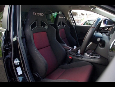 RECARO�i���J���V�[�g�j�@MAZDA�@�A�N�Z���Z�_���@BM�Ƀ��J���@SR-7F SK100�@BK/RED�@�~2�r�@����
