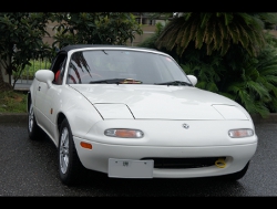 RECARO�i���J���V�[�g�j�@MAZDA�@���[�m�X���[�h�X�^�[�@NA8C�Ƀ��J���@SR-7 KK100�@RED�@����