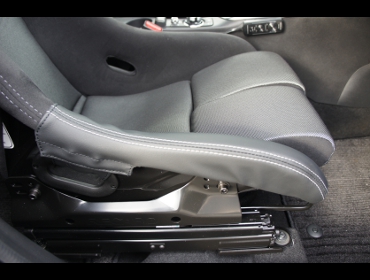 RECARO�i���J���V�[�g�j�@MAZDA�@�f�~�I�@DJ5FS�Ƀ��J���@RS-G SK2 BK/SIL�@����