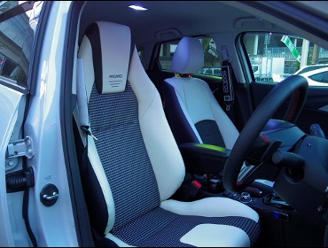 RECARO�i���J���V�[�g�j�@MAZDA�@CX-3�Ƀ��J���@LX-F IL110H �i�V�[�g�q�[�^�[�t���j�@���@����