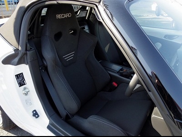 RECARO�i���J���V�[�g�j�@MAZDA�@���[�h�X�^�[�@ND5�@NRA�Ƀ��J���@SR-6 GK100S BK/BK�@����