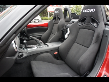 RECARO�i���J���V�[�g�j�@MAZDA�@���[�h�X�^�[�@ND5RC�Ƀ��J���@SR-7 KK100�@BK�@�~2�r�@����