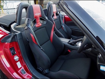 RECARO�i���J���V�[�g�j�@MAZDA�@���[�h�X�^�[�@ND5RC�Ƀ��J���@SR-7 Lassic RED/RED�@���@SR-7F Lassic RED/RED�@����