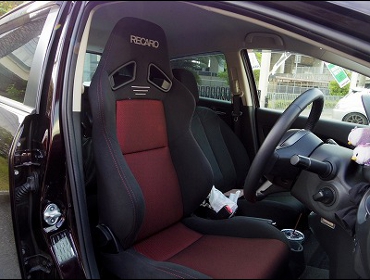 RECARO�i���J���V�[�g�j�@MAZDA�@�f�~�I�@DEJFS�Ƀ��J���@SR-7F GK100�@BK/RED�@����