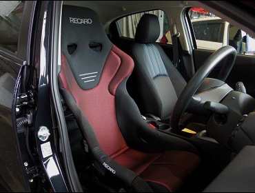 RECARO�i���J���V�[�g�j�@MAZDA�@�f�~�I�@DJLFS��RECARO�i���J���j�@RS-G GK�@BK/RED�@����