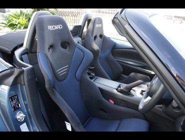 RECARO�i���J���V�[�g�j�@MAZDA�@���[�h�X�^�[�@ND5RC�Ƀ��J���@RS-G GK�@BK/BK�@���@SR-6 GK100S�@BK/BL�@����