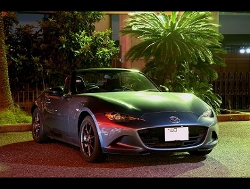 RECARO�i���J���V�[�g�j�@MAZDA�@���[�h�X�^�[�@ND5RC��RECARO�i���J���j�@SR-7�@KK100�@BK�@����