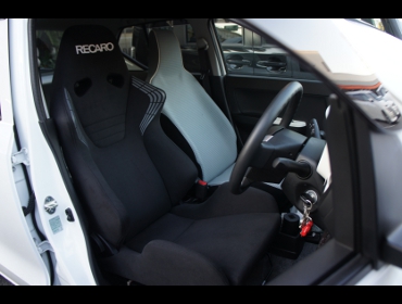 RECARO�i���J���V�[�g�j�@MAZDA�@�L�������@HB36S�Ƀ��J���@SR-6 KK100S BK�@����