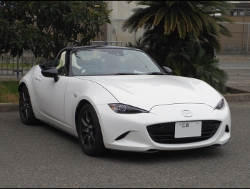 RECARO�i���J���V�[�g�j�@MAZDA�@ND���[�h�X�^�[�@ND5RC�Ƀ��J���@�X�|�[�c�X�^�[LL100H���U�[SE�@WH���U�[/BL�X�e�b�`�@���@�N���X�X�|�[�c�X�^�[LL100H���U�[SE�@WH���U�[/BL�X�e�b�`�@����