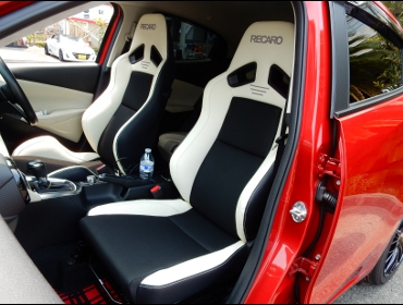 RECARO�i���J���V�[�g�j�@MAZDA�@�f�~�I�@DJ�Ƀ��J���@SR-7�@Lassic�@�����U�[�@���@SR-7F�@Lassic�@�����U�[�@����