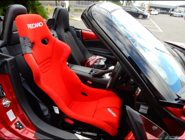 RECARO�i���J���V�[�g�j�@MAZDA�@���[�h�X�^�[�@ND5RC�Ƀ��J���@RS-GS�@RED�@����