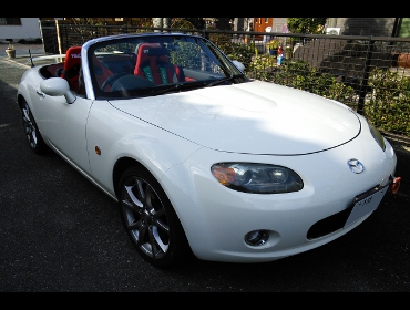 MAZDA�@���[�h�X�^�[�@NCEC�@�Ɂ@RECARO�i���J���j�V�[�g����