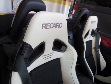 MAZDA�@���[�h�X�^�[�@ND5RC�@�Ɂ@RECARO�i���J���j�V�[�g�@SR-7�@Lassic ���@�V�[�g�q�[�^�[�t���@�~2�r�@����