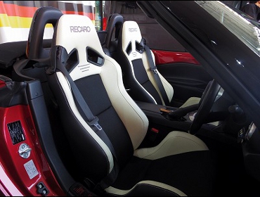 MAZDA�@���[�h�X�^�[�@ND5RC�@�Ɂ@RECARO�i���J���j�V�[�g�@SR-7�@Lassic ���@�V�[�g�q�[�^�[�t���@�~2�r�@����
