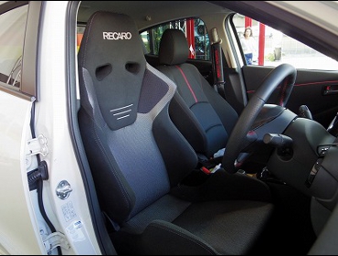 MAZDA�@�f�~�I�@DJ5FS�@�Ɂ@RECARO�i���J���j�@SR-6�@GK100S�@BK/SIL�@����
