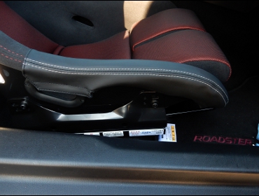 MAZDA�@���[�h�X�^�[�@ND5RC�@�Ɂ@RECARO�i���J���j�@TS-G�@GK�@BK/RED�@����