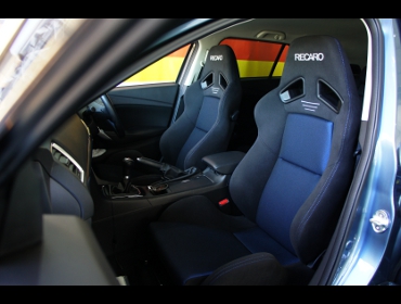 RECARO�i���J���V�[�g�j�@MAZDA�@�A�e���U�@�Ɂ@���J���@SR-7�@GK100�@BK/�u���[�~2�r�@����