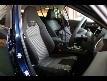 RECARO�i���J���V�[�g�j�@MAZDA�@�A�N�Z���@BM5FS�i2018�N�j�@�Ɂ@RECARO�i���J���j�@LX-F�@IN110�@BK�@����