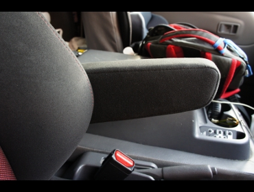 RECARO�i���J���V�[�g�j�@MAZDA�@�{���S�@SKP2�@�Ɂ@RECARO�i���J���j�@SR-7F�@GK100�@BK/RED�@�A�[�����X�g�t���@����)