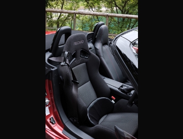 MAZDA�@���[�h�X�^�[�@ND�@�Ɂ@RECARO�i���J���j�@SR-7�@GK100�@BK/SIL�@�V�[�g�q�[�^�[�t���@����