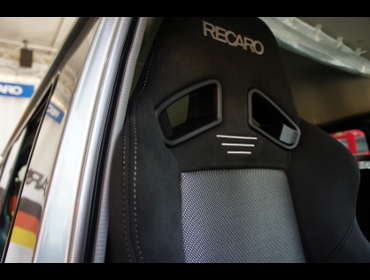 MAZDA�@�{���S�o���@�Ɂ@RECARO�i���J���j�@SR-7F�@GK100�@BK/SIL�@�A�[�����X�g�t���@����