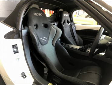 MAZDA�@���[�h�X�^�[�@ND5�i2017�N�j�@�Ɂ@RECARO�i���J���j�@RS-G�@GK�@BK/SIL�@���@SR-7�@����