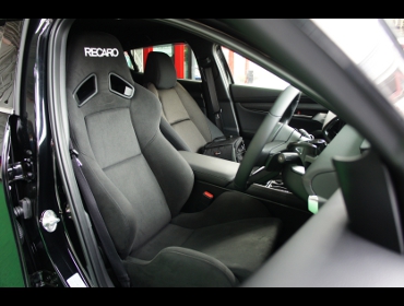 MAZDA�@�}�c�_3�i2020�N�j�@�Ɂ@RECARO�i���J���j�@SR-7�@KK100�@BK�@����