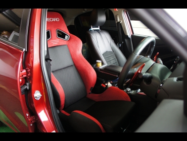 MAZDA�@�f�~�I�@�Ɂ@RECARO�i���J���j�@SR-7�@GU100H�@RED�@�V�[�g�q�[�^�[�t���@����