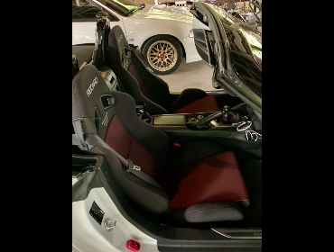 MAZDA�@���[�h�X�^�[�@ND�@�Ɂ@RECARO�i���J���j�@SR-7�@GK100�@BK/RED�@�~���E�@����