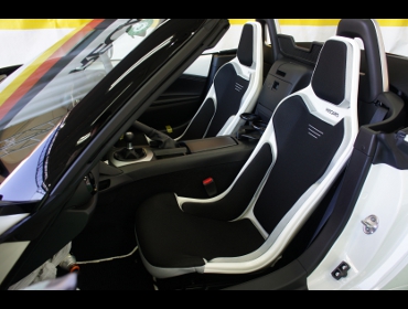 MAZDA�@���[�h�X�^�[�@NR-A�@�Ɂ@RECARO�i���J���j�@RCS�@�z���C�g�V�F��/�u���b�N���b�V���@����