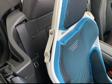 MAZDA�@���[�h�X�^�[�@ND�i2020�N�j�@�Ɂ@RECARO�i���J���j�@RCS�@�z���C�g�V�F��/�u���[���b�V���@����