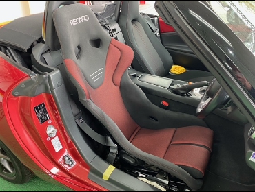 MAZDA�@���[�h�X�^�[�@ND5RC�i2015�N�j�@�Ɂ@RECARO�i���J���j�@RS-G�@GK�@BK/RED�@����