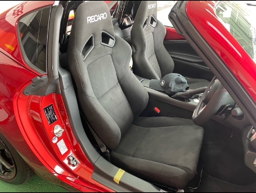MAZDA�@���[�h�X�^�[�@NDERC�i2021�N�j�@�Ɂ@RECARO�i���J���j�@SR-7F�@KK100�@BK�@�V�[�g�q�[�^�[�t���@���@SR-7F�@KK100�@BK�@�^�@�V�[�g�o�b�N�o�[�X�s�[�J�[�J�o�[�@�s�A�mBK��BOSE�X�s�[�J�[�@����