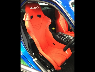 MAZDA�@RX-7�@FD3S�i1999�N�j�@�Ɂ@RECARO�i���J���j�@RS-GS�@RED�@���@SR-6�@KK100S�@RED�@����