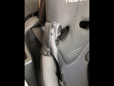 MAZDA�@���[�h�X�^�[�@ND5RC�i2017�N�j�@�Ɂ@RECARO�i���J���j�@RS-G�@GK�@BK/SIL�@���@SR-7�@GK100�@BK/SIL�@����