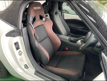 MAZDA�@���[�h�X�^�[�@ND5RC�i2021�N�j�@�Ɂ@RECARO�i���J���j�@SR-7F�@GU10H�@�u���E���@�V�[�g�q�[�^�[�t���@����