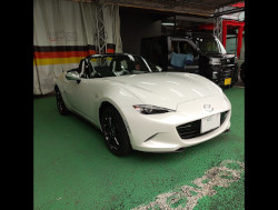 MAZDA�@���[�h�X�^�[990S�@ND5RC�i2022�N�j�@�Ɂ@RECARO�i���J���j�@RCS�@�z���C�g�V�F��/�u���b�N���b�V���@�~���E�@����